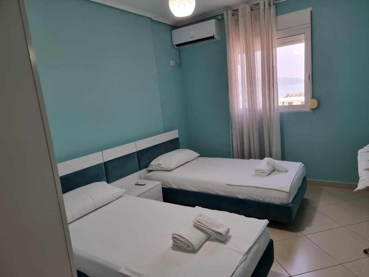 Two Suns Apartament Sarandë Exterior foto
